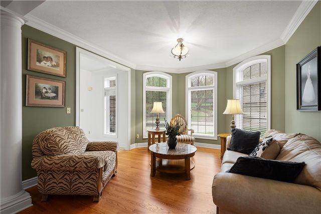 7031 Pinehurst, Collier Twp, PA 15142