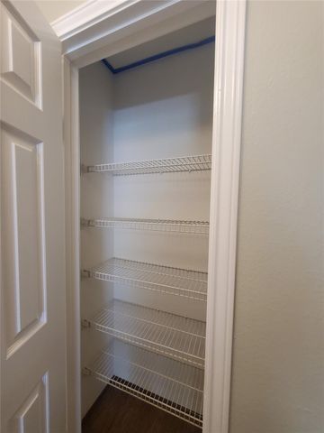 2030 Plantation Drive B2, Conroe, TX 77301