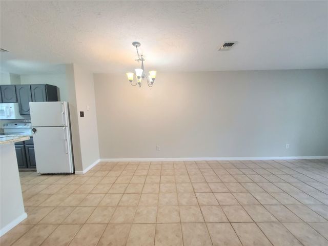 2030 Plantation Drive B2, Conroe, TX 77301