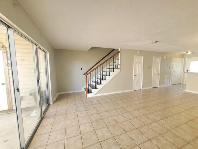 2030 Plantation Drive B2, Conroe, TX 77301
