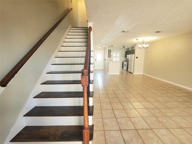 2030 Plantation Drive B2, Conroe, TX 77301