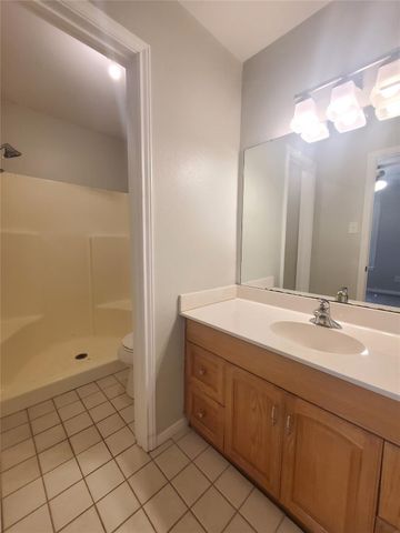 2030 Plantation Drive B2, Conroe, TX 77301