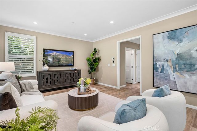 131 Waterleaf, Irvine, CA 92620