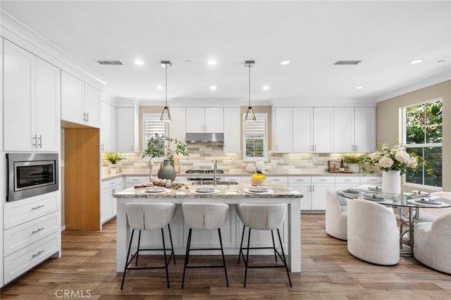 131 Waterleaf, Irvine, CA 92620