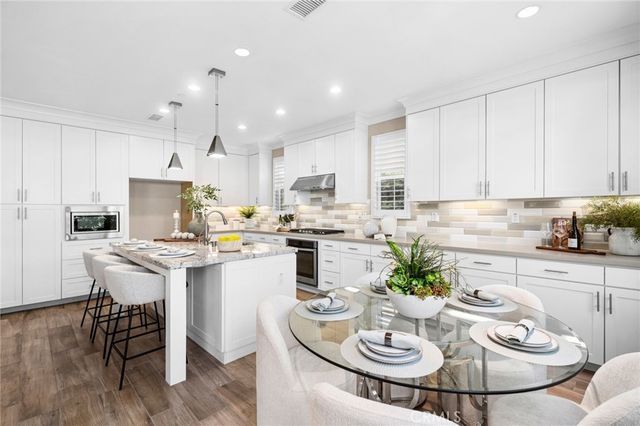 131 Waterleaf, Irvine, CA 92620