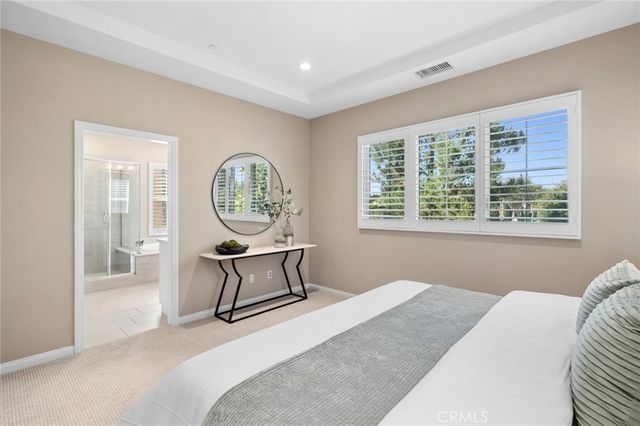 131 Waterleaf, Irvine, CA 92620