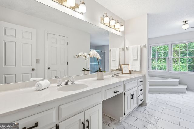 5055 Roxburgh Drive, Roswell, GA 30076