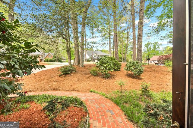 5055 Roxburgh Drive, Roswell, GA 30076