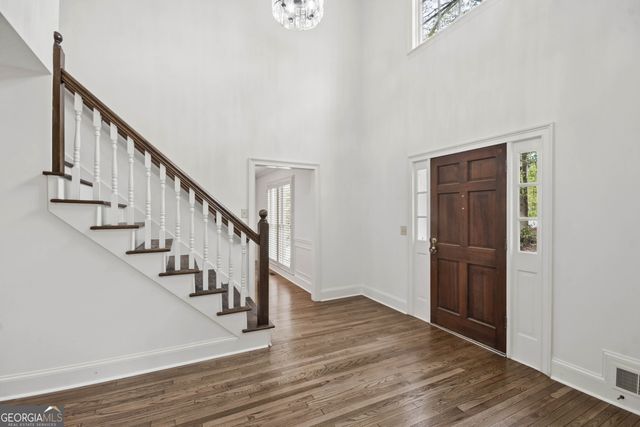 5055 Roxburgh Drive, Roswell, GA 30076