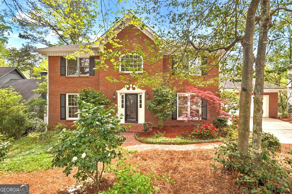5055 Roxburgh Drive, Roswell, GA 30076