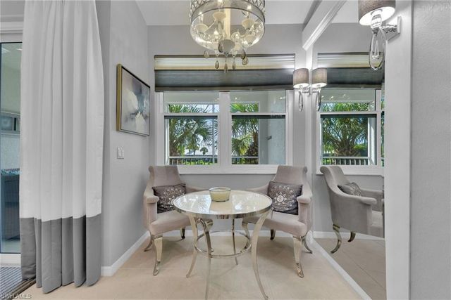 4650 Hawks Nest WAY M202, Naples, FL 34114