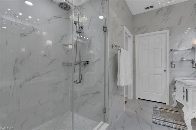 4650 Hawks Nest WAY M202, Naples, FL 34114