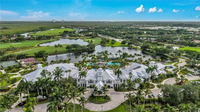 4650 Hawks Nest WAY M202, Naples, FL 34114