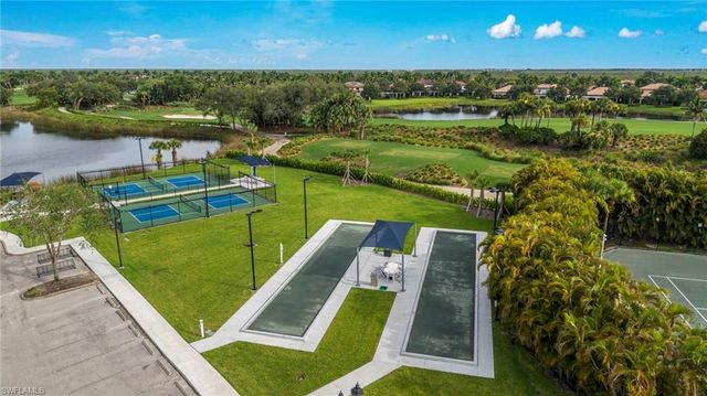 4650 Hawks Nest WAY M202, Naples, FL 34114