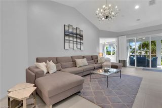 4650 Hawks Nest WAY M202, Naples, FL 34114
