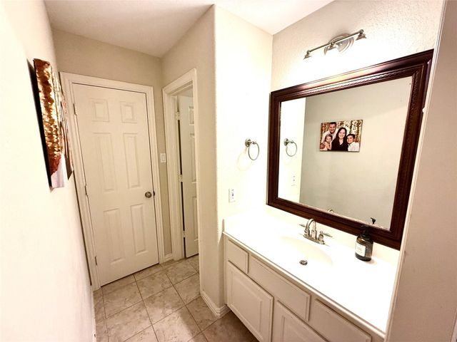 3302 Sunset Field Lane, Missouri City, TX 77459