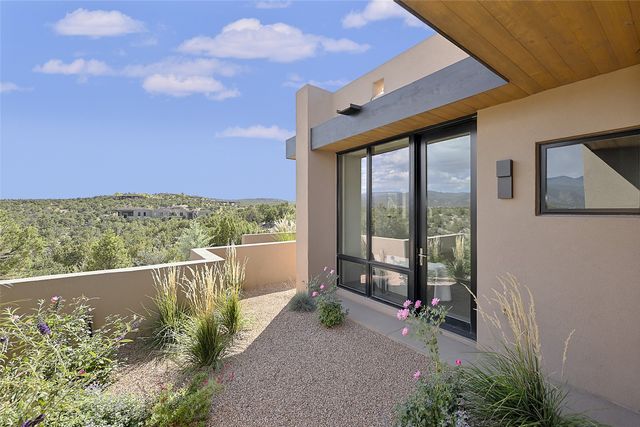 3295 Monte Sereno Drive, Santa Fe, NM 87506
