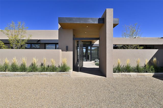 3295 Monte Sereno Drive, Santa Fe, NM 87506