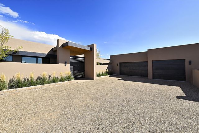 3295 Monte Sereno Drive, Santa Fe, NM 87506