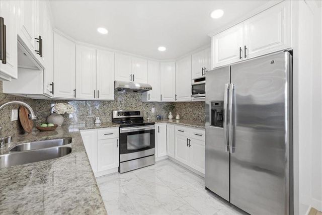 2298 Meadowgate Way, San Jose, CA 95132