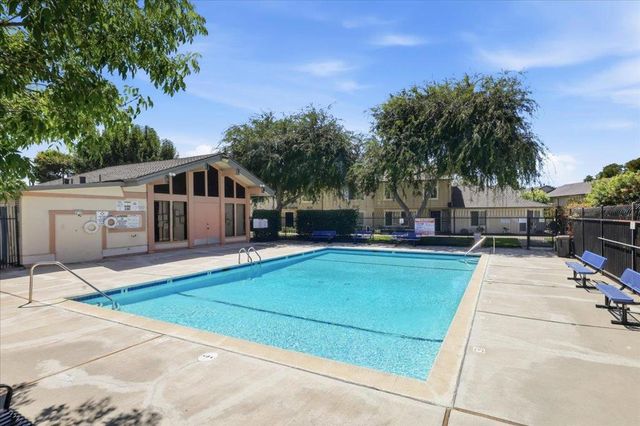 2298 Meadowgate Way, San Jose, CA 95132