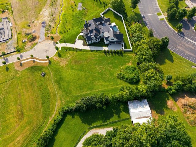 1107 McCall Pvt Ct, Brentwood, TN 37027