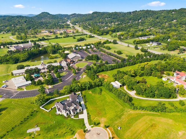 1107 McCall Pvt Ct, Brentwood, TN 37027