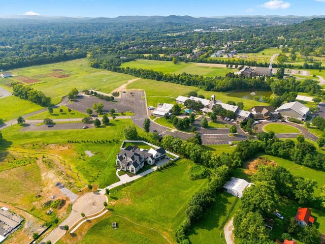 1107 McCall Pvt Ct, Brentwood, TN 37027