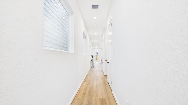 5030 Creekmont Drive, Houston, TX 77091