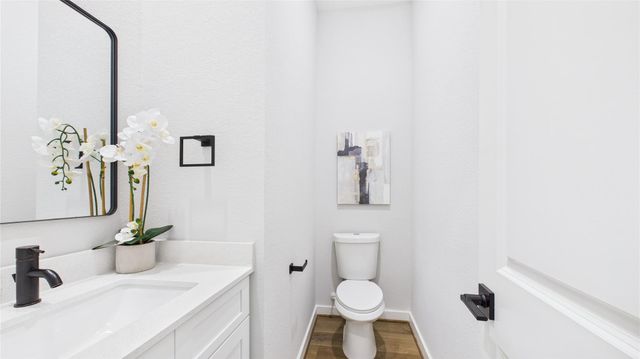 5030 Creekmont Drive, Houston, TX 77091