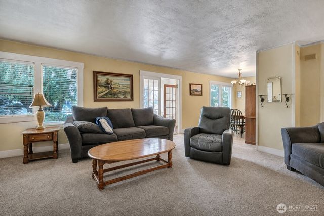 1002 21st Street SE, Auburn, WA 98002