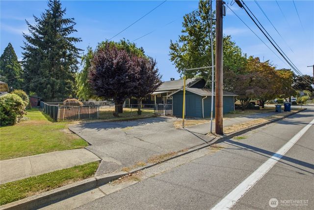 1002 21st Street SE, Auburn, WA 98002