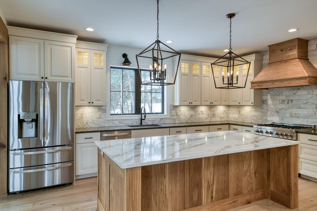 207 Vineyard Ridge Drive, Traverse City, MI 49686