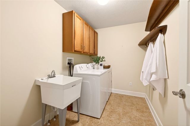 5163 Cheshire Glen Road, Canandaigua Town, NY 14424