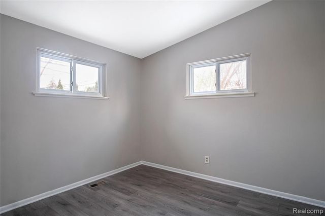 15230 Marlow, Oak Park, MI 48237