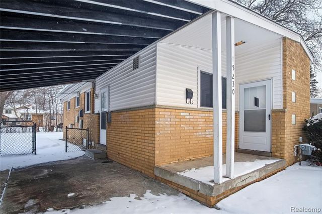 15230 Marlow, Oak Park, MI 48237