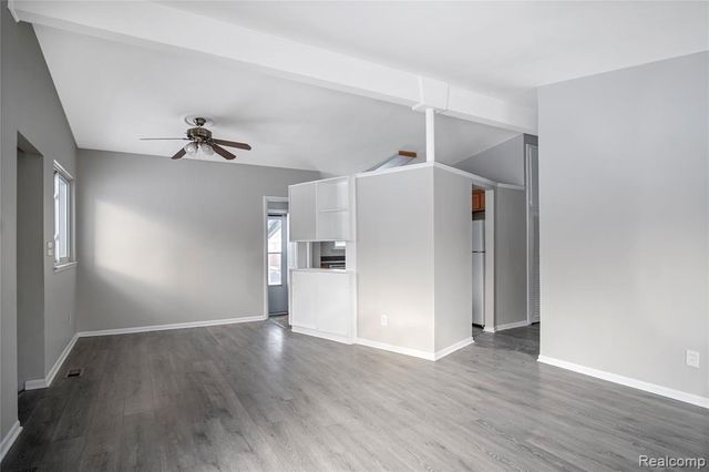 15230 Marlow, Oak Park, MI 48237