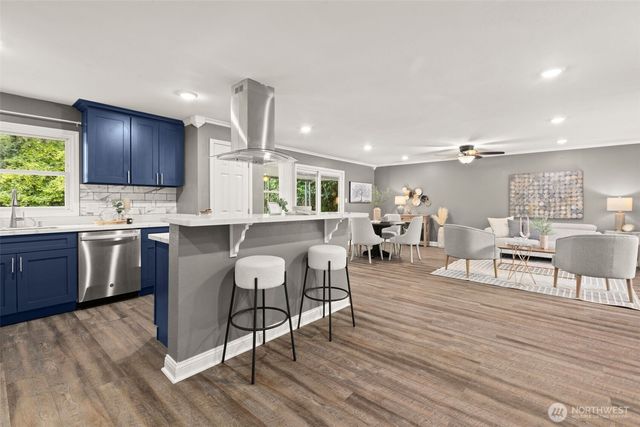 10425 Cedrona Street SW, Lakewood, WA 98498