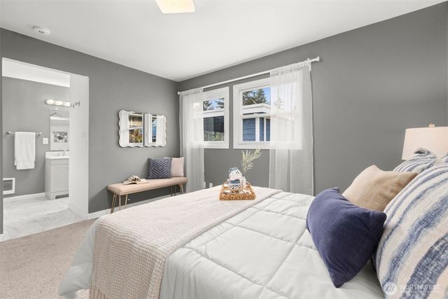 10425 Cedrona Street SW, Lakewood, WA 98498