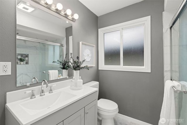 10425 Cedrona Street SW, Lakewood, WA 98498