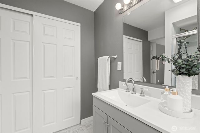 10425 Cedrona Street SW, Lakewood, WA 98498