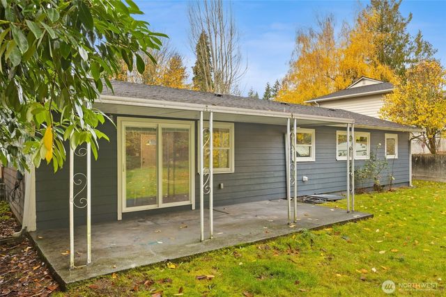 10425 Cedrona Street SW, Lakewood, WA 98498