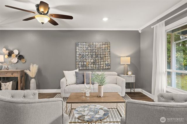 10425 Cedrona Street SW, Lakewood, WA 98498