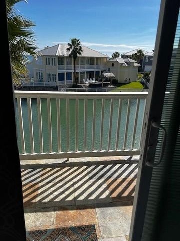 2290 N Fulton Beach Road B-317, Rockport, TX 78382