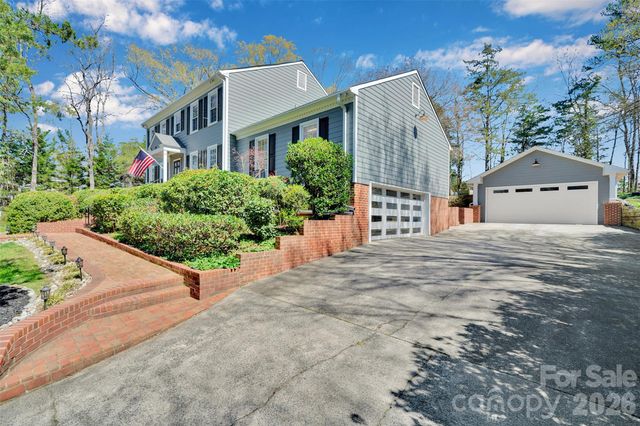 421 Sardis Lane, Charlotte, NC 28270