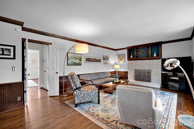 421 Sardis Lane, Charlotte, NC 28270