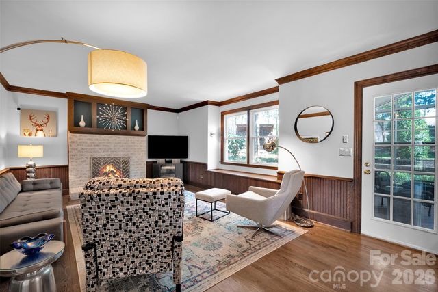 421 Sardis Lane, Charlotte, NC 28270