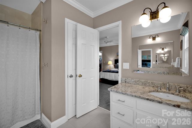 421 Sardis Lane, Charlotte, NC 28270