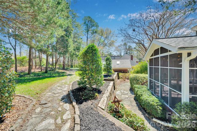 421 Sardis Lane, Charlotte, NC 28270