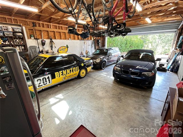 421 Sardis Lane, Charlotte, NC 28270